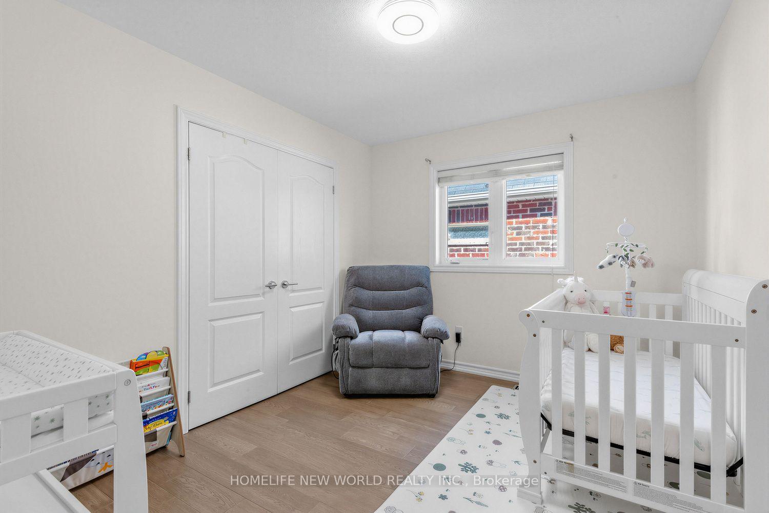 Photo 24 of 26 Living Crescent, Markham, Victoria Square — HOMEH
