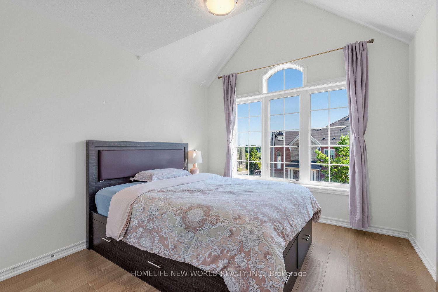 Photo 26 of 26 Living Crescent, Markham, Victoria Square — HOMEH