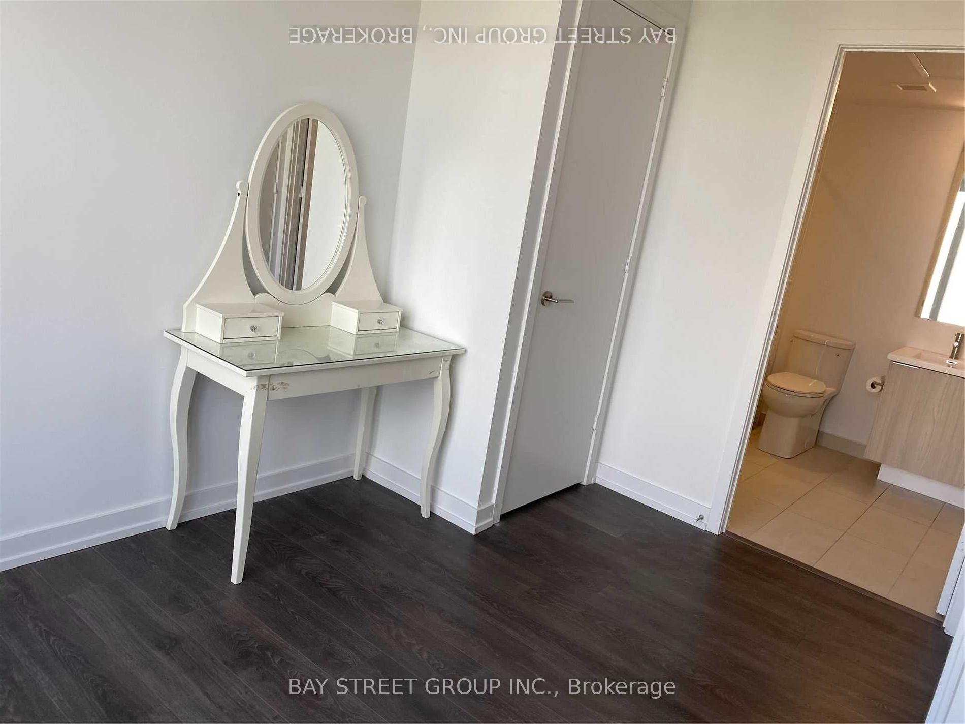 Photo 10 of Unit 1706, 203 College Street, Toronto, Kensington-Chinatown — HOMEH