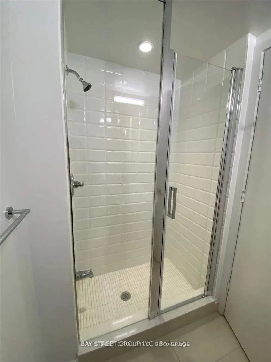 Photo 6 of Unit 1706, 203 College Street, Toronto, Kensington-Chinatown — HOMEH