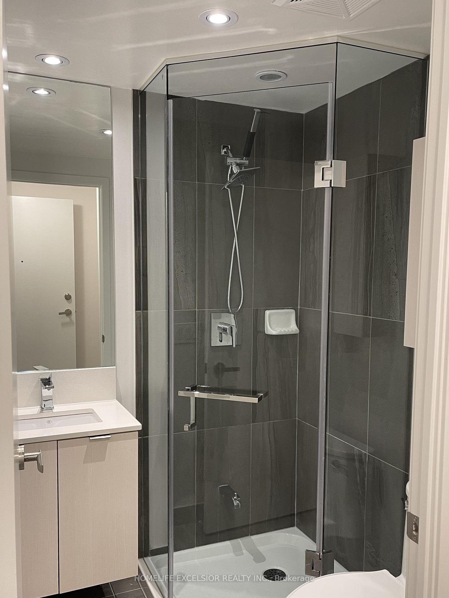 Photo 21 of Unit 914, 195 Redpath Avenue, Toronto, Mount Pleasant West — HOMEH