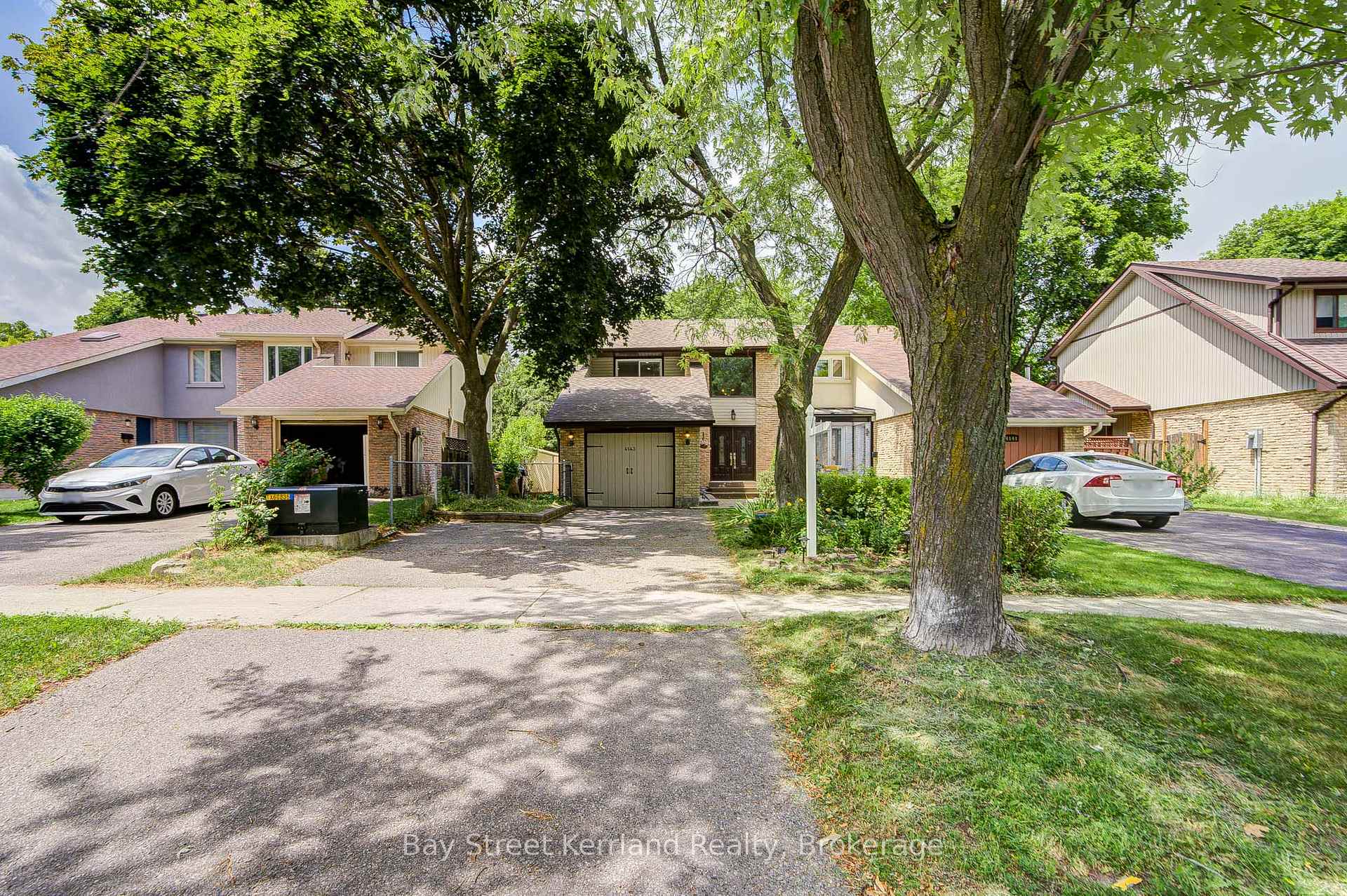 Photo 2 of 4143 Jefton Crescent, Mississauga, Erin Mills — HOMEH