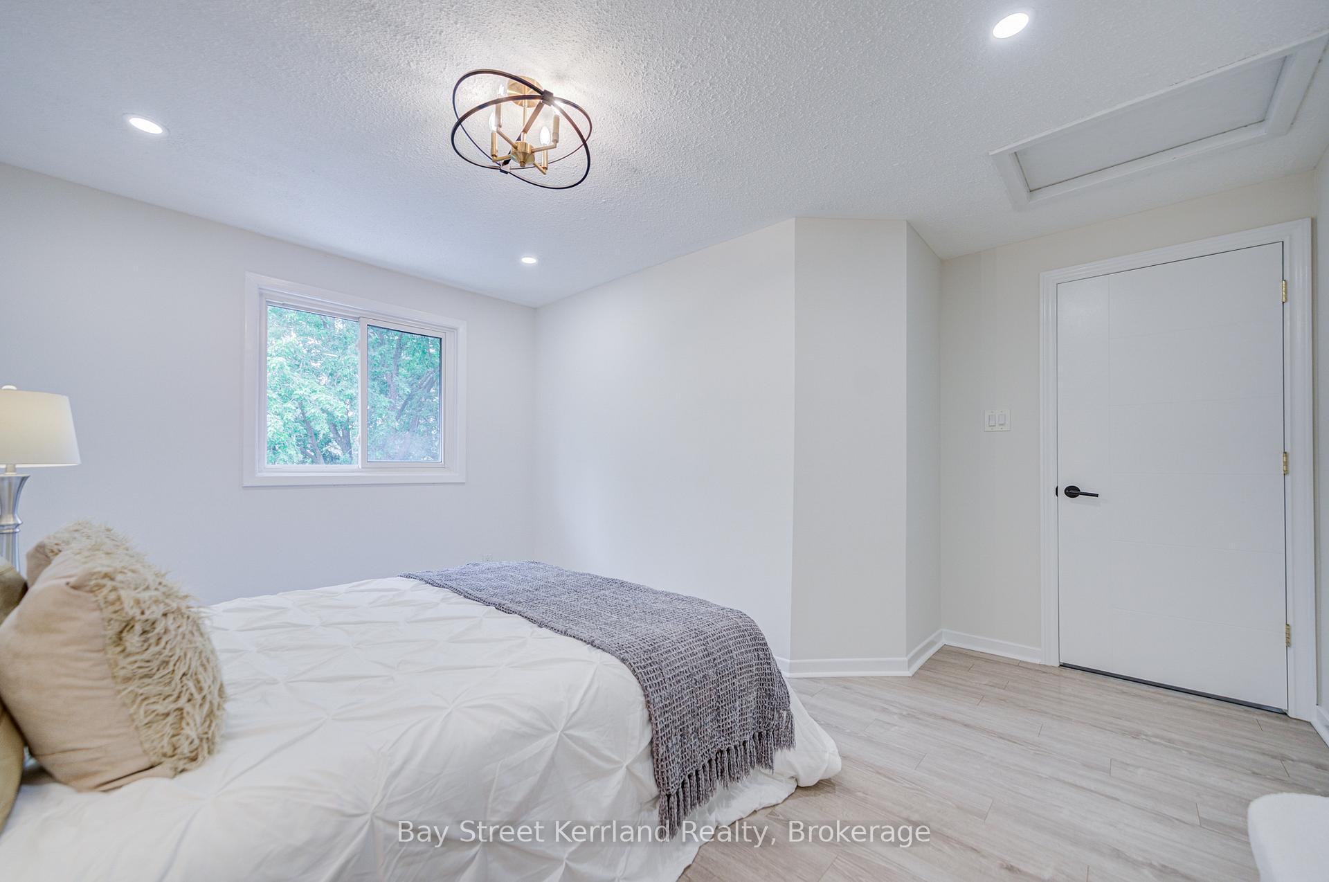 Photo 35 of 4143 Jefton Crescent, Mississauga, Erin Mills — HOMEH