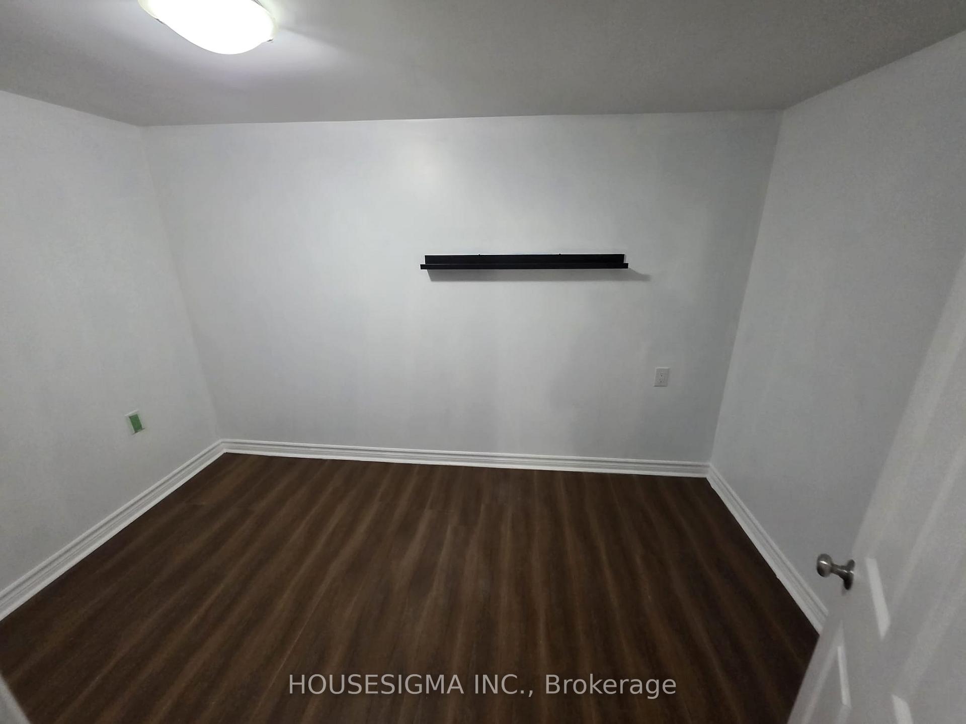 Photo 5 of Unit BSMT, 30 Silvercrest Avenue, Etobicoke, Alderwood — HOMEH