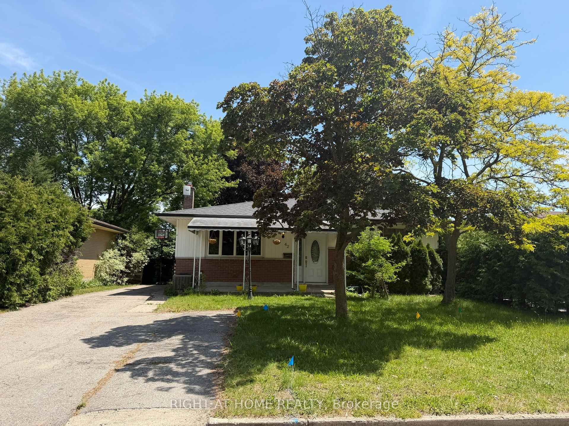 Front of 42 Oneida Road