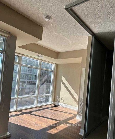 Photo 9 of Unit 804, 2191 Yonge Street, Toronto, Mount Pleasant West — HOMEH