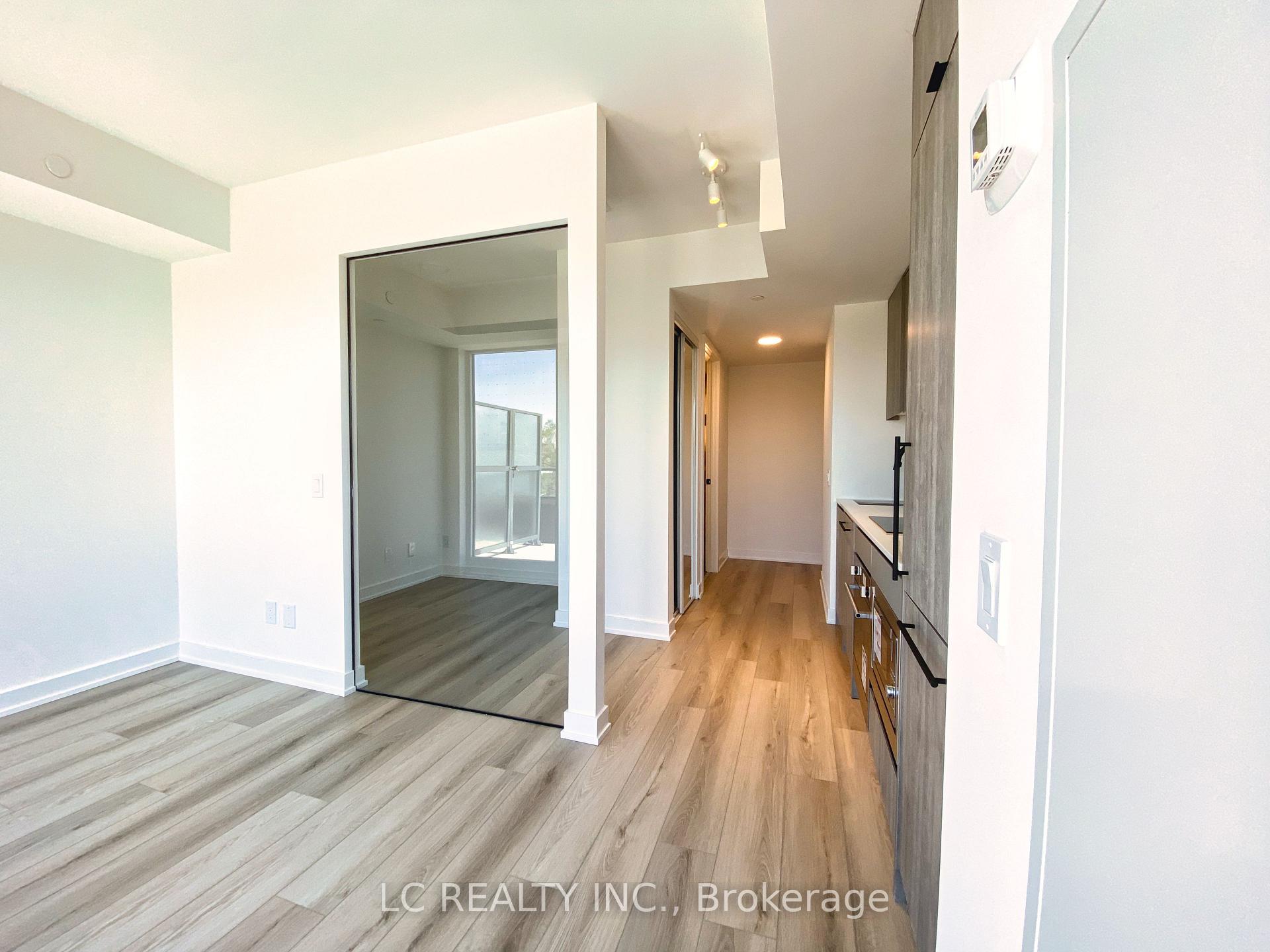 Photo 4 of Unit 418, 5 Lakeview Avenue, Toronto, Trinity-Bellwoods — HOMEH