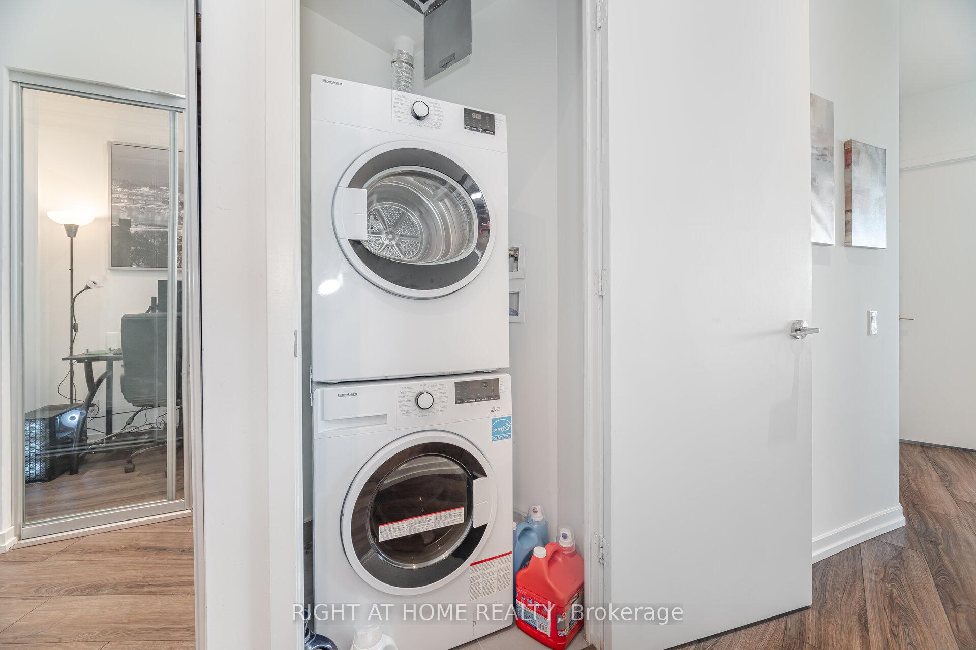 Photo 17 of Unit 508, 7890 Jane Street, Vaughan, Vaughan Corporate Centre — HOMEH
