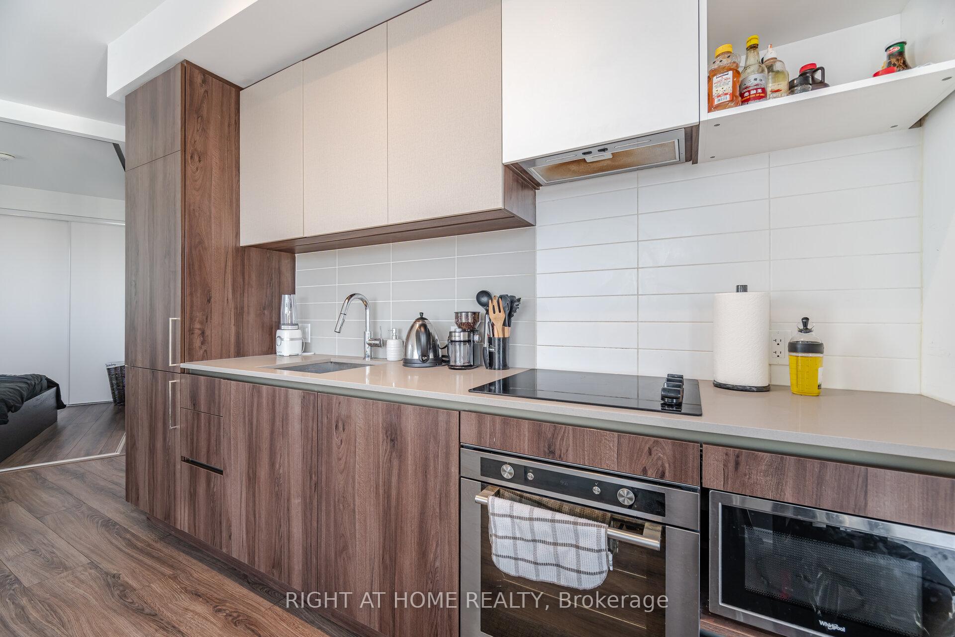 Photo 36 of Unit 508, 7890 Jane Street, Vaughan, Vaughan Corporate Centre — HOMEH