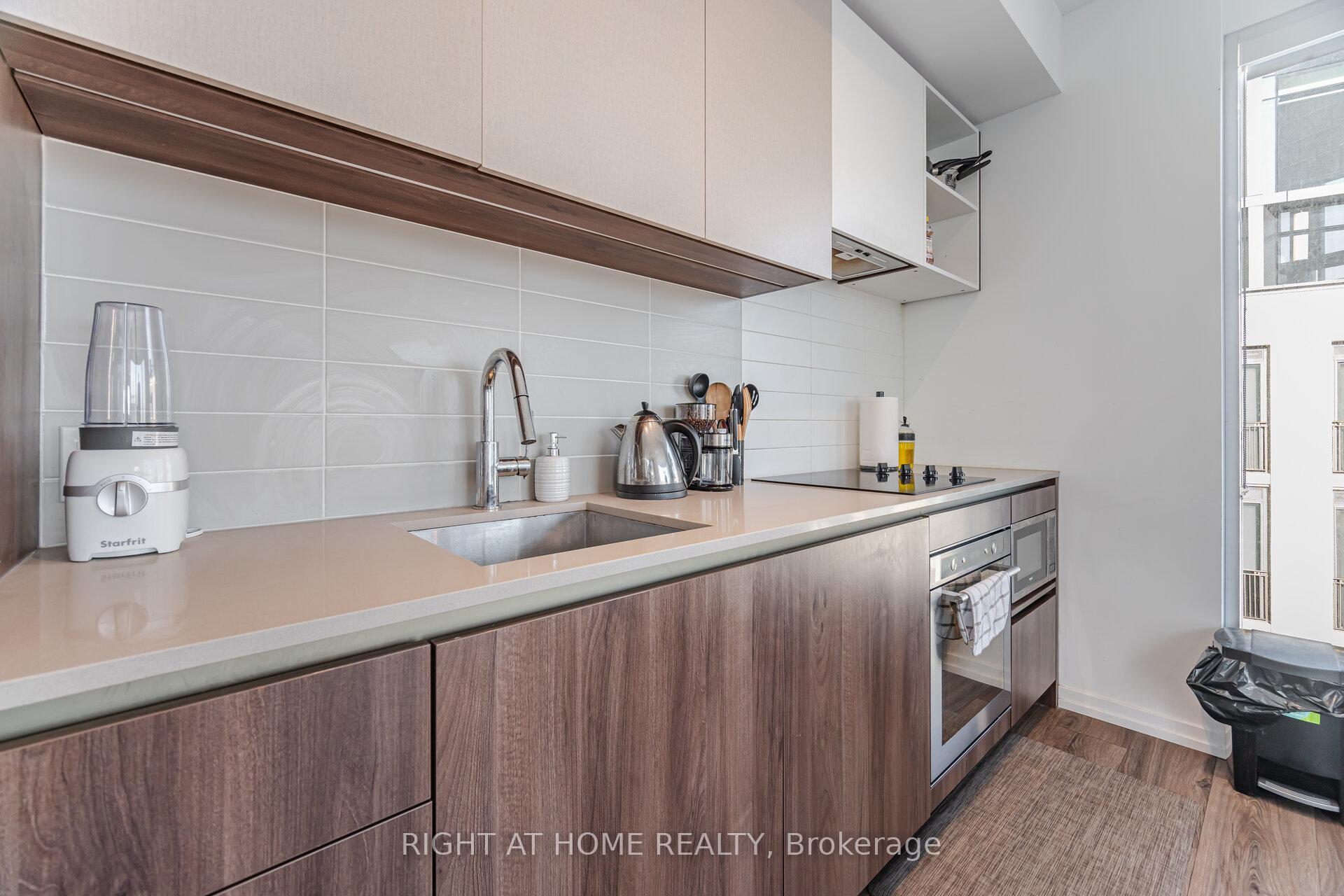 Photo 37 of Unit 508, 7890 Jane Street, Vaughan, Vaughan Corporate Centre — HOMEH