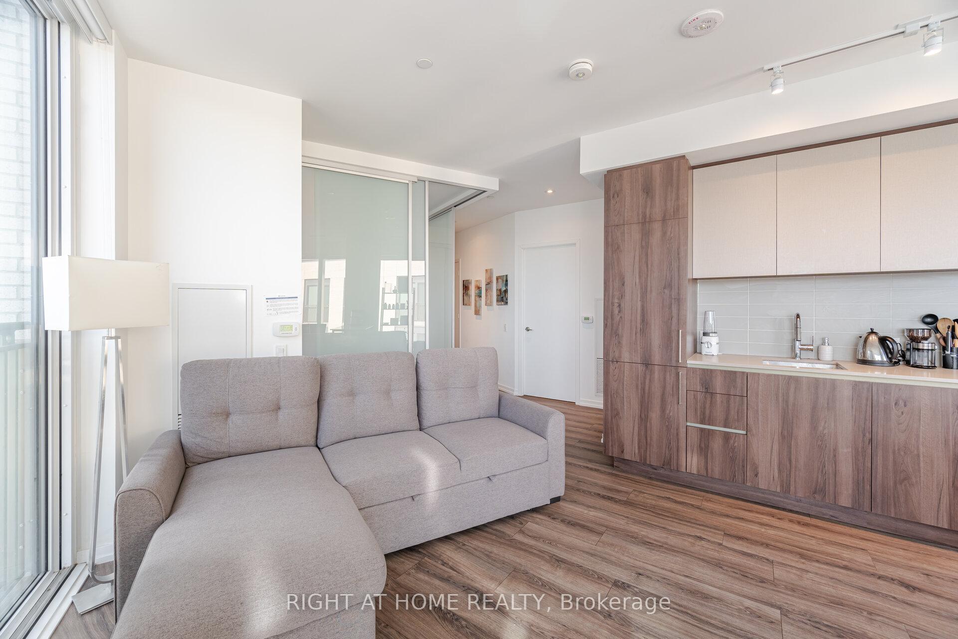 Photo 42 of Unit 508, 7890 Jane Street, Vaughan, Vaughan Corporate Centre — HOMEH