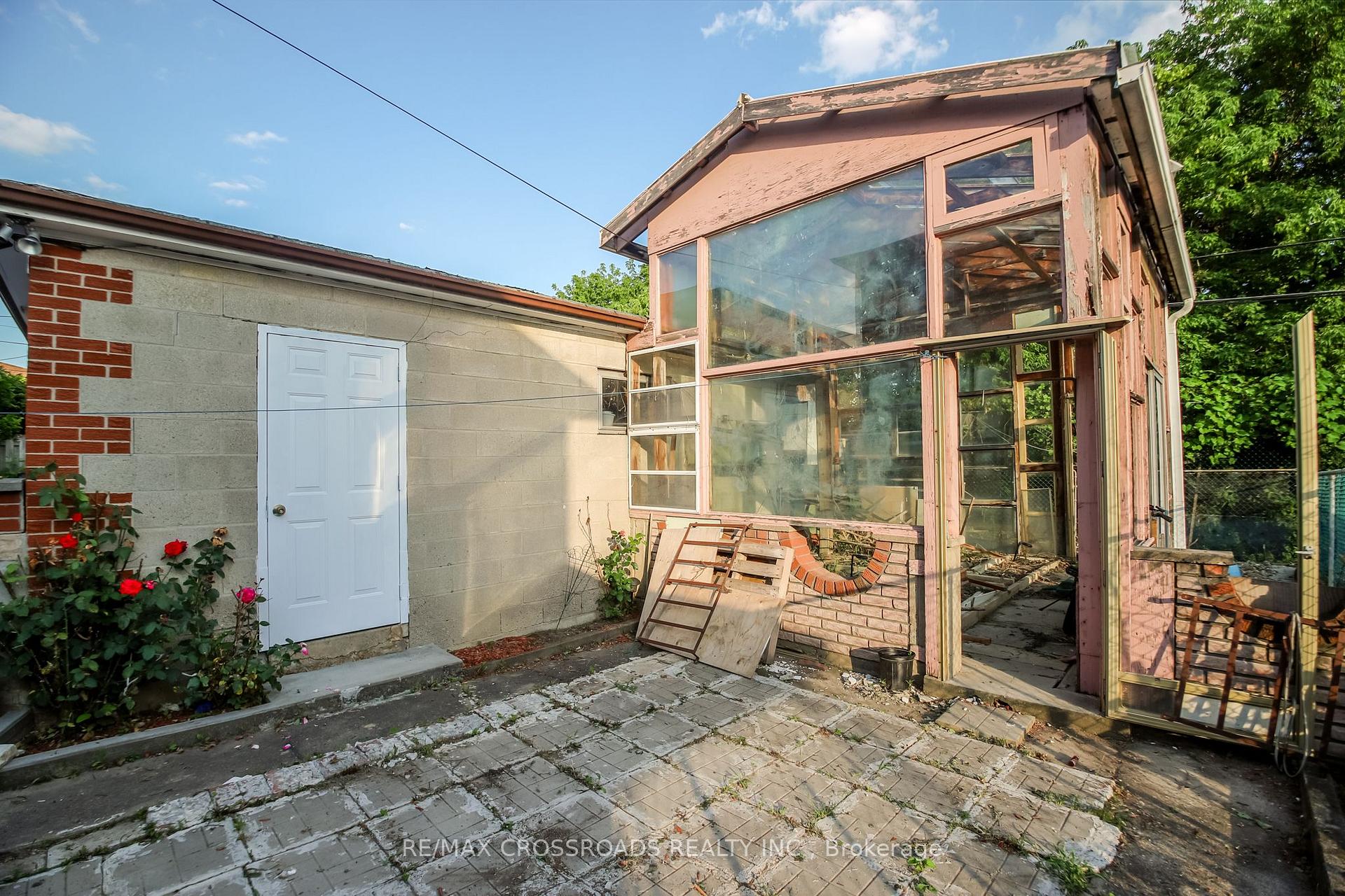 Photo 33 of 53 Giltspur Drive, North York, Glenfield-Jane Heights — HOMEH
