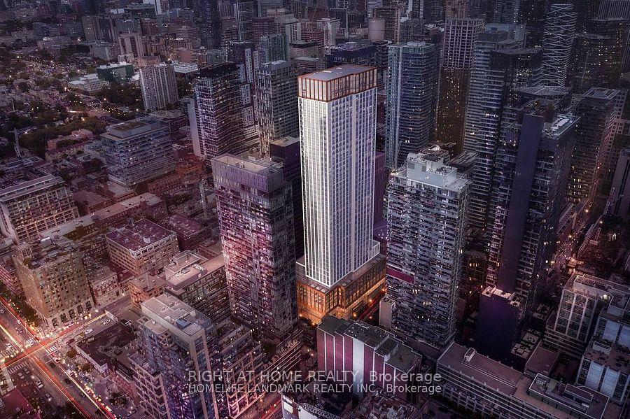 Front of Unit 1522, 400 King Street W