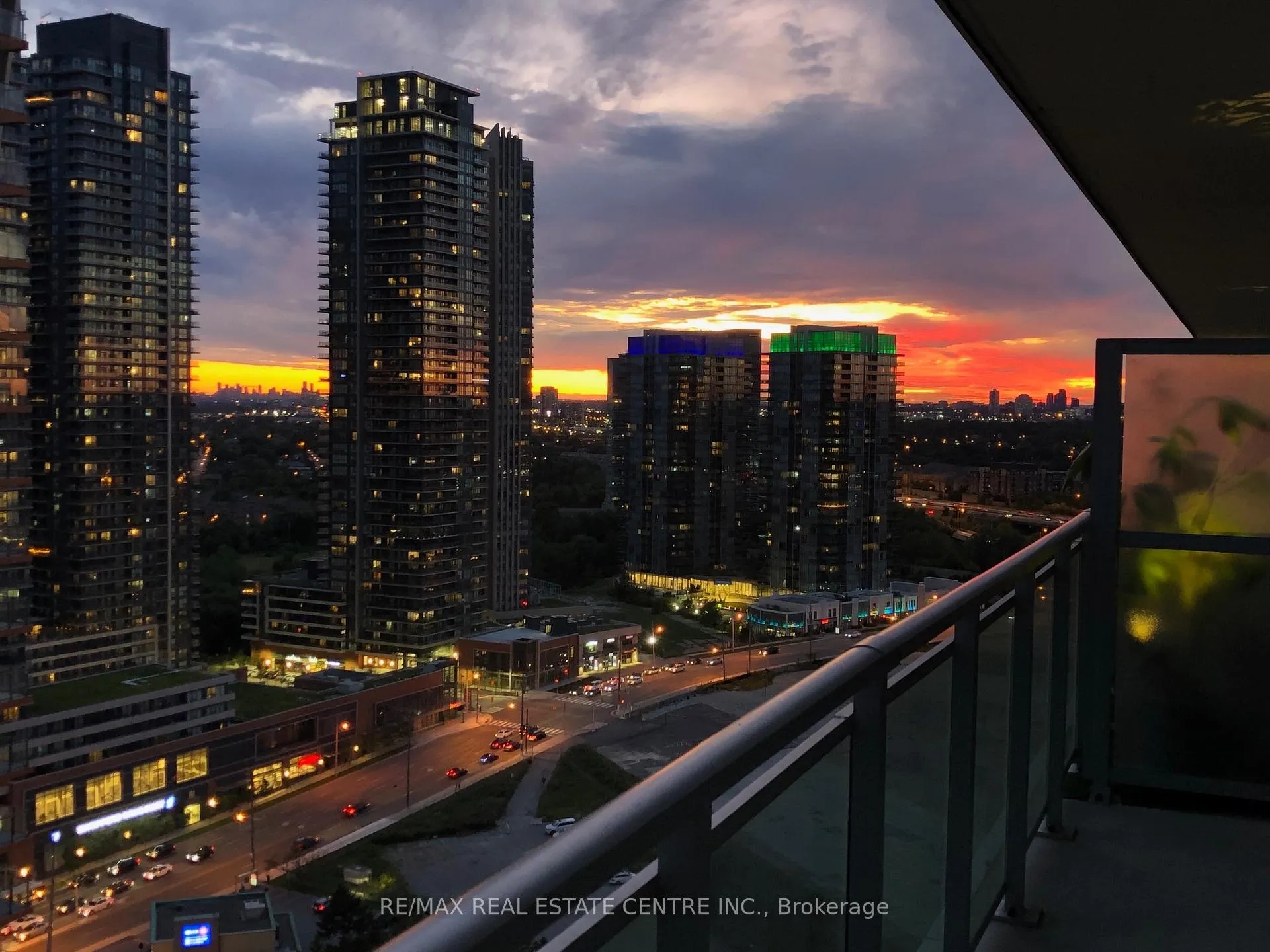 Photo 13 of Unit 2102, 33 Shore Breeze Drive, Etobicoke, Mimico — HOMEH