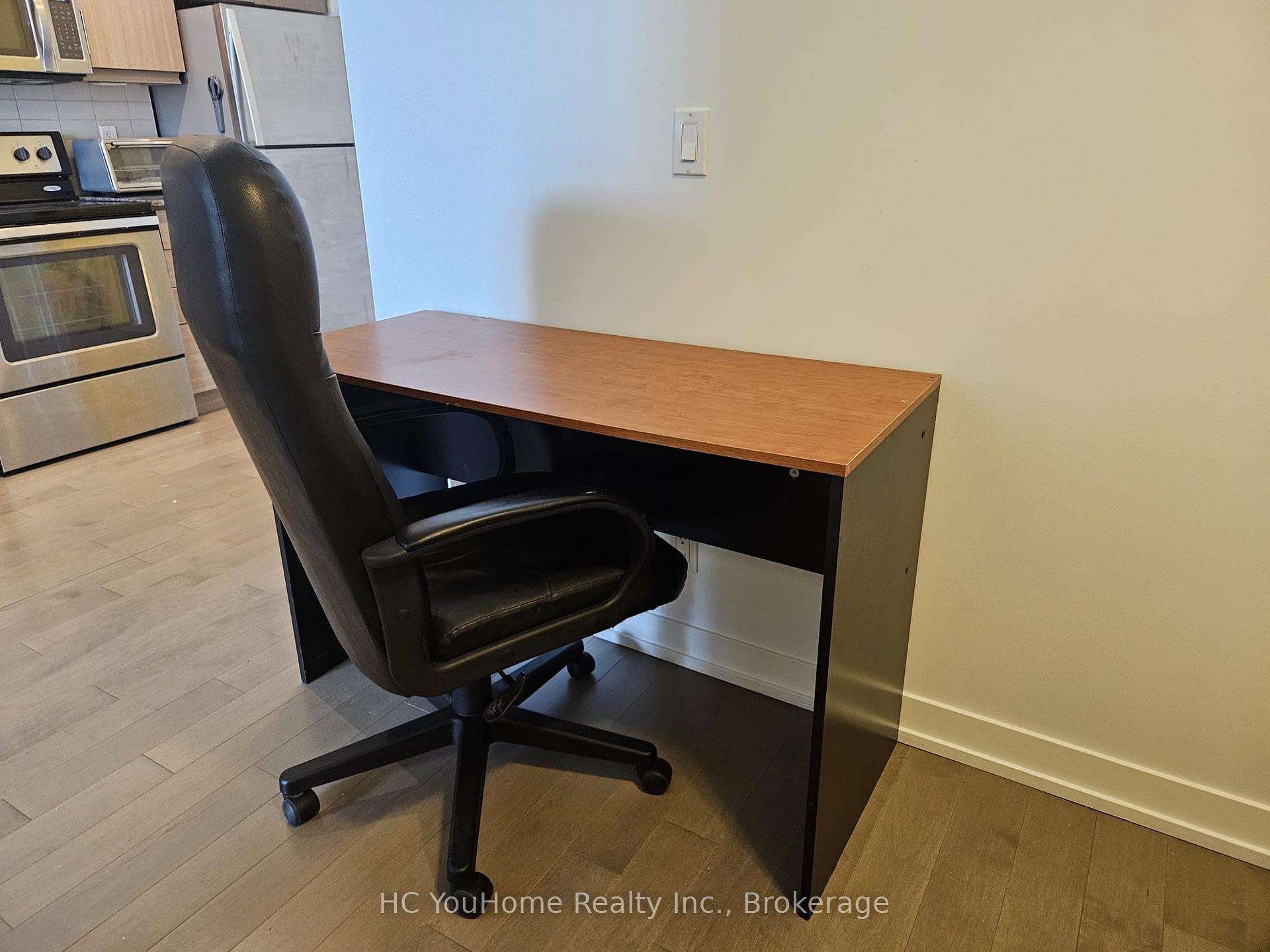 Photo 3 of Unit 712, 10 Willison Square, Toronto, Kensington-Chinatown — HOMEH