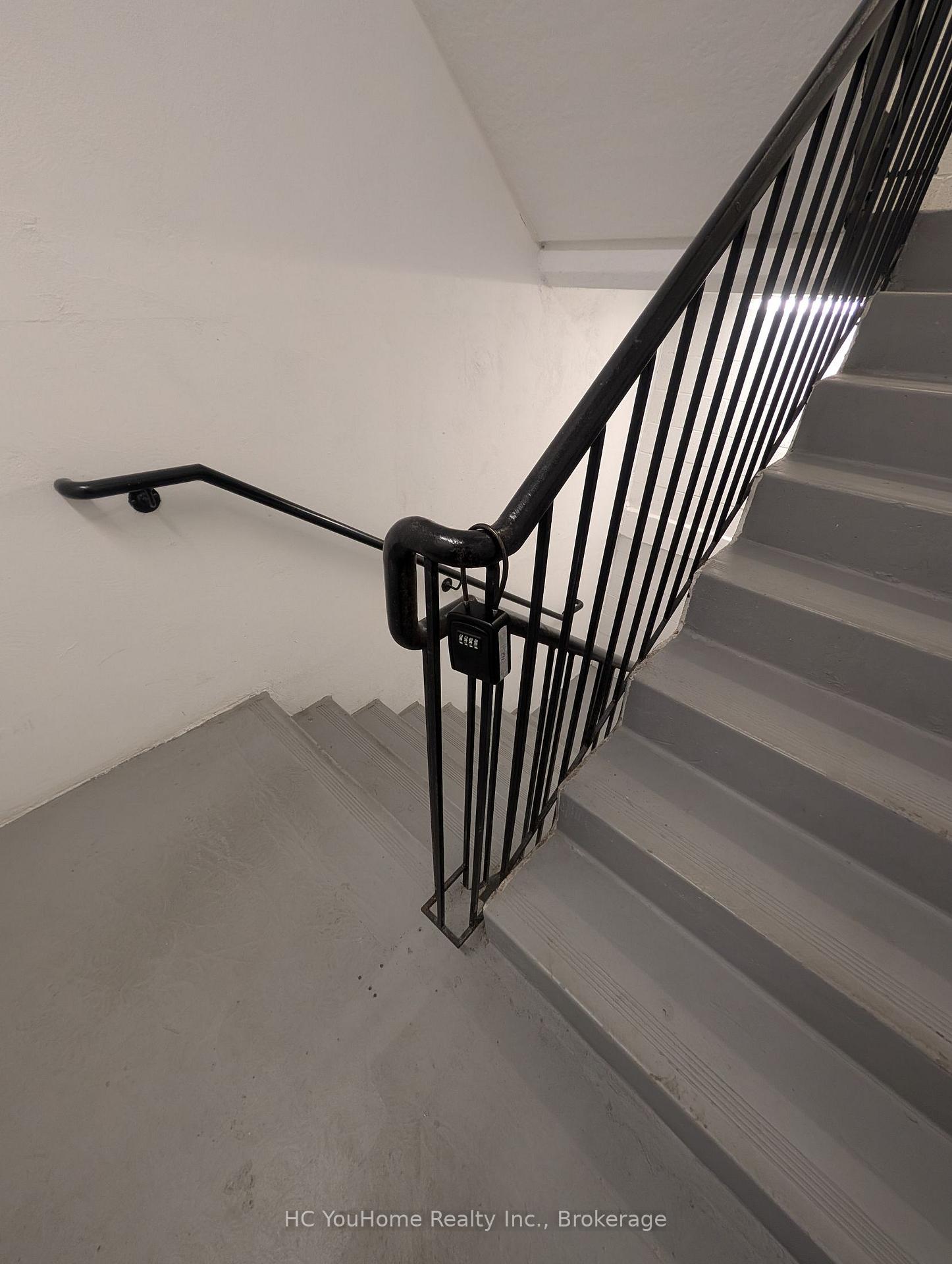 Photo 12 of Unit 712, 10 Willison Square, Toronto, Kensington-Chinatown — HOMEH