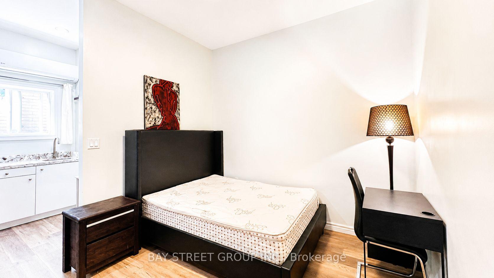 Photo 5 of Unit 102, 66 Maple Avenue, Barrie, City Centre — HOMEH