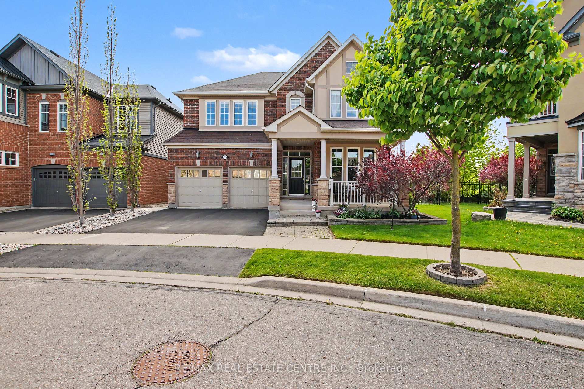 Front of 379 Wettlaufer Terrace