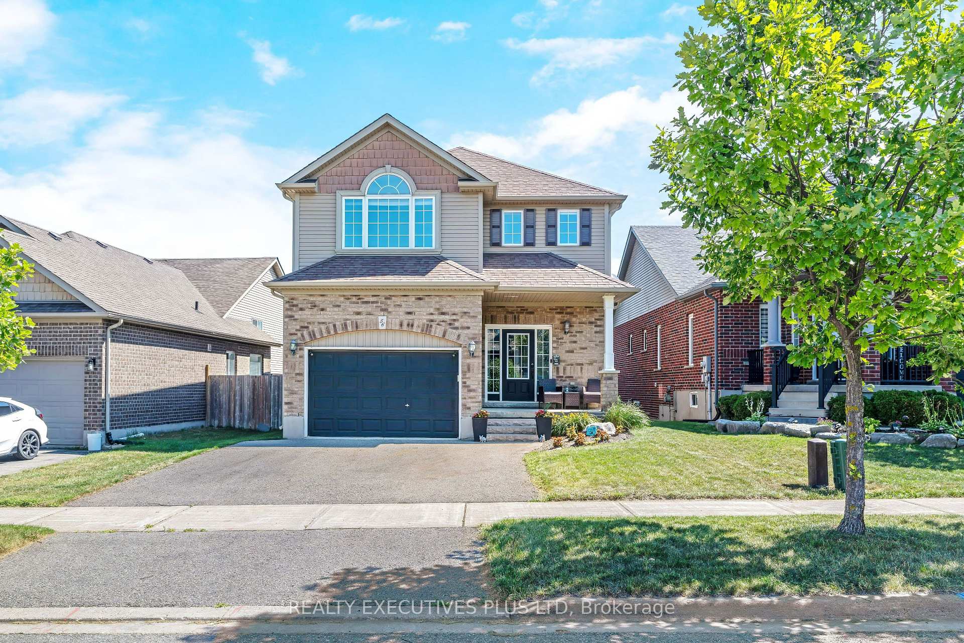 Photo 2 of 56 Dinnick Crescent, Orangeville — HOMEH