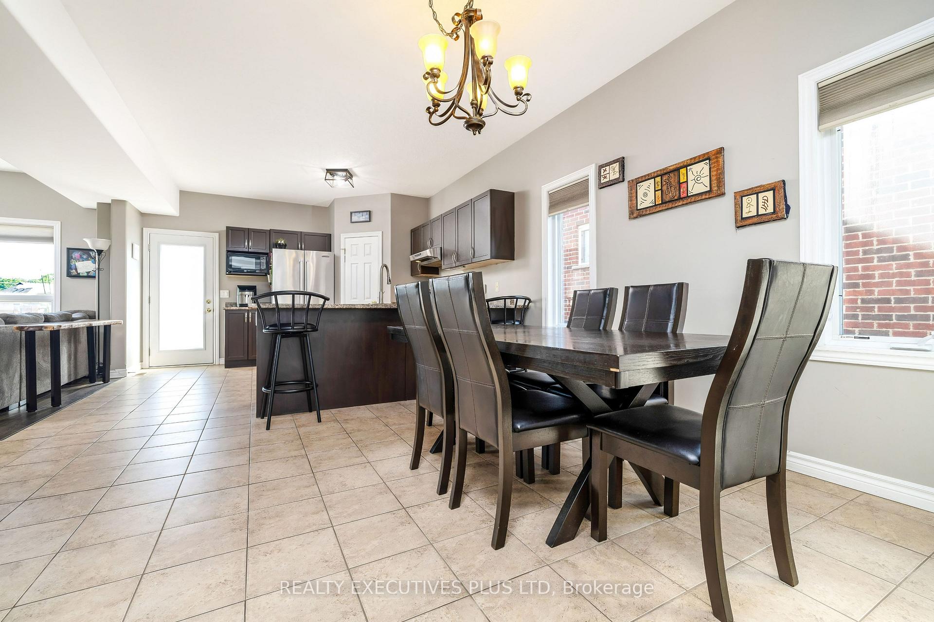 Photo 6 of 56 Dinnick Crescent, Orangeville — HOMEH