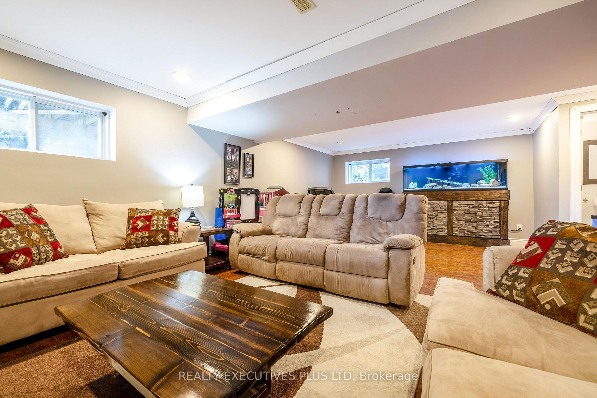 Photo 28 of 56 Dinnick Crescent, Orangeville — HOMEH