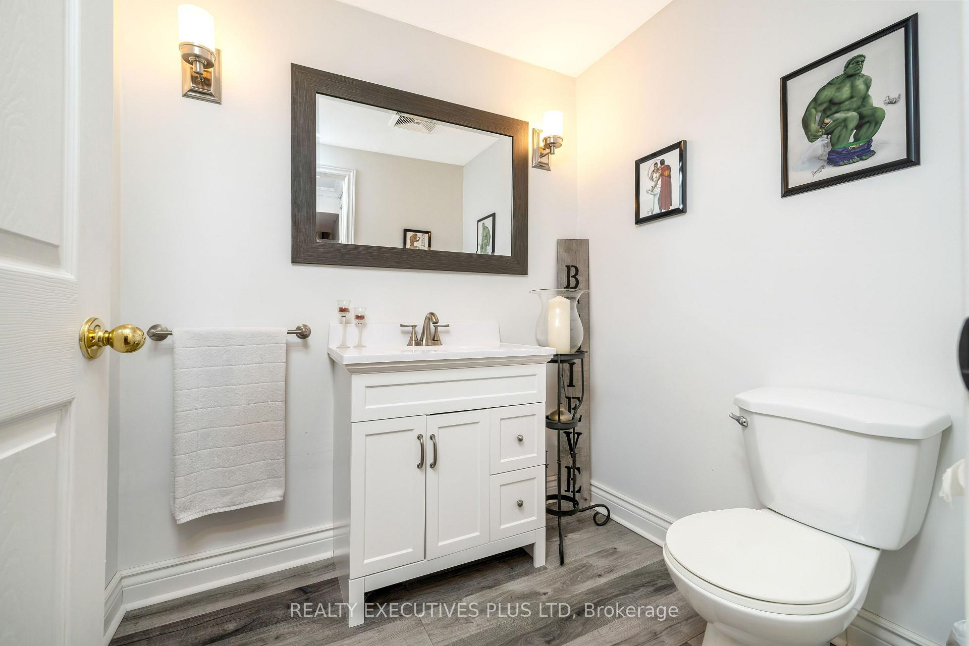 Photo 30 of 56 Dinnick Crescent, Orangeville — HOMEH