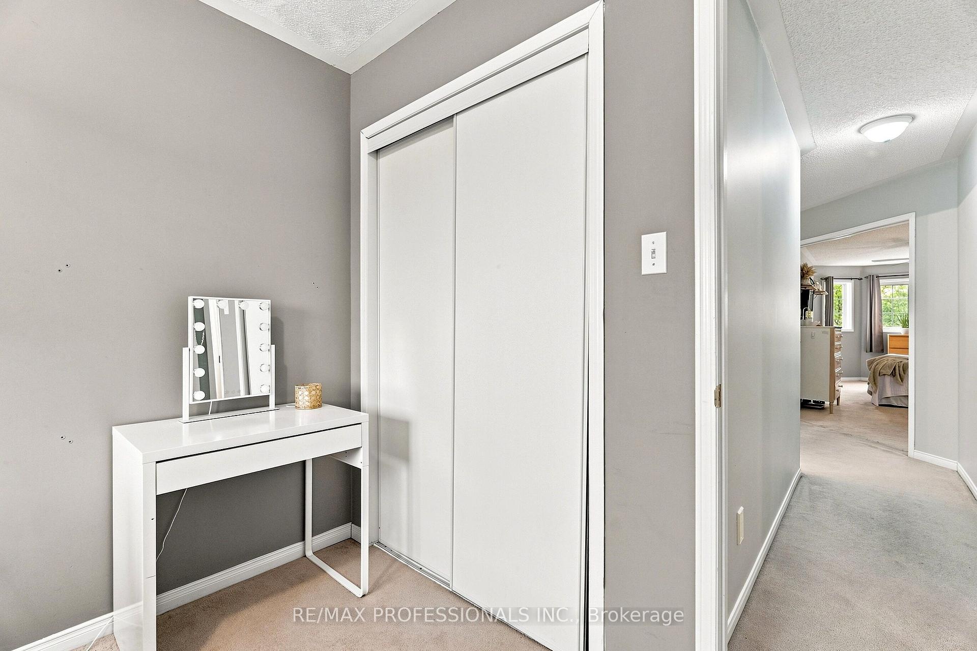 Photo 28 of 137 Dominion Gardens Drive, Halton Hills, Georgetown — HOMEH