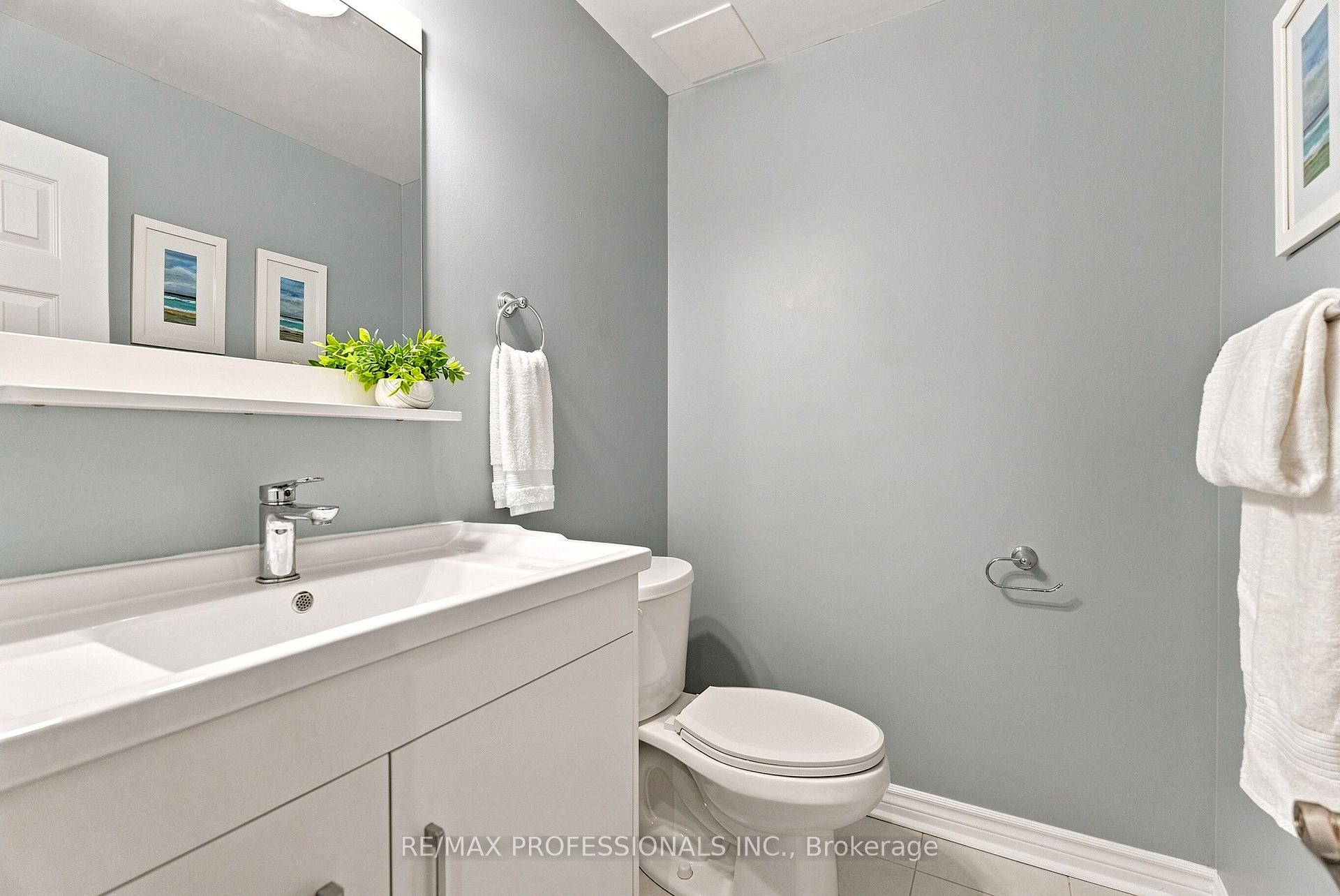 Photo 36 of 137 Dominion Gardens Drive, Halton Hills, Georgetown — HOMEH