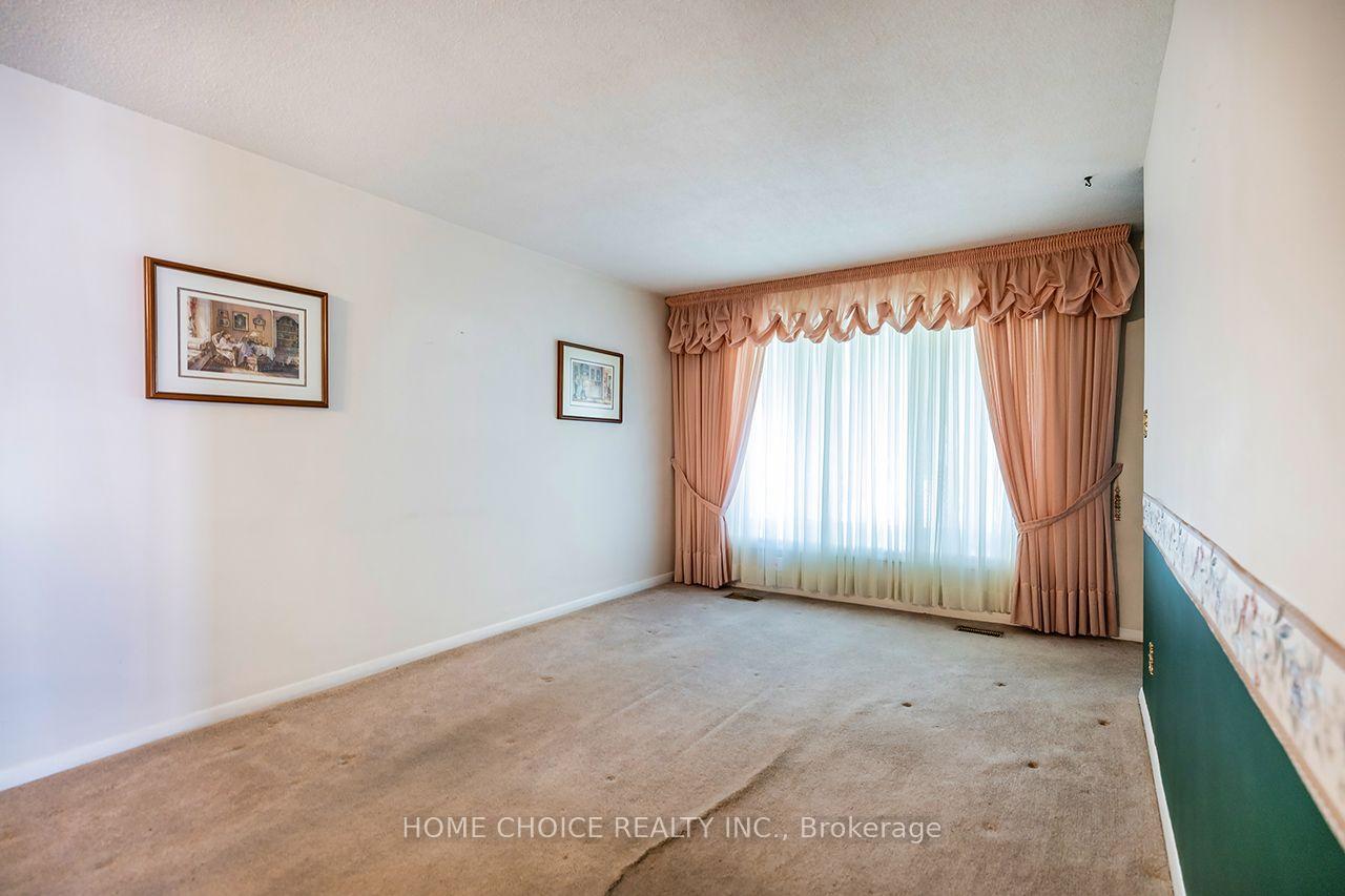 Photo 6 of 341 Rosedale Drive, Whitby, Downtown Whitby — HOMEH