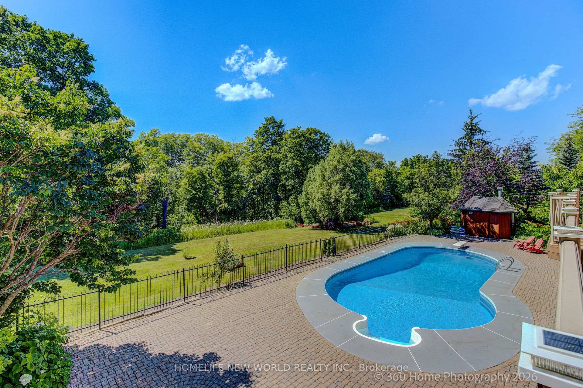 Photo 8 of 212 Burns Boulevard, King, King City — HOMEH