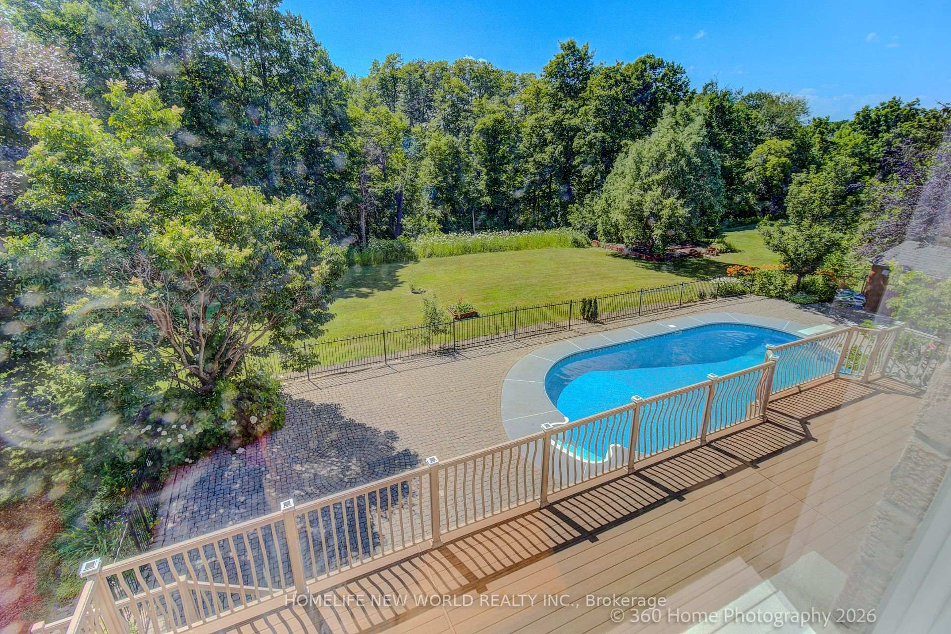 Photo 10 of 212 Burns Boulevard, King, King City — HOMEH