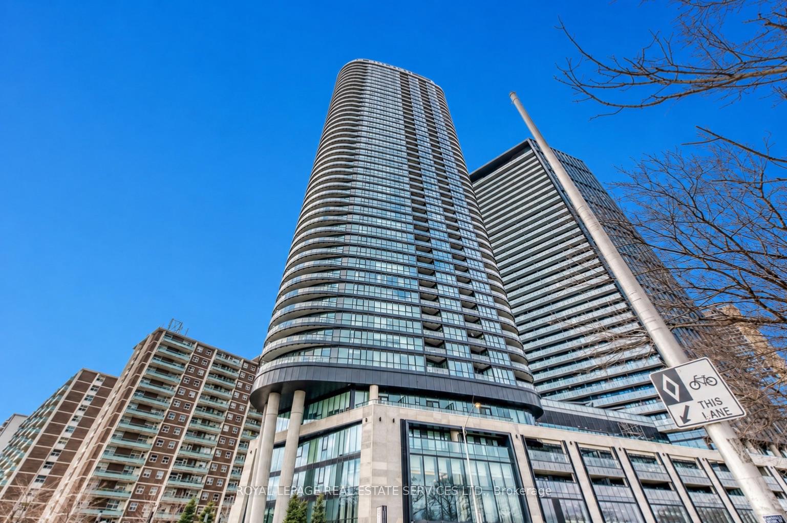 Photo 2 of Unit 1320, 585 Bloor Street E, Toronto, North St. James Town — HOMEH