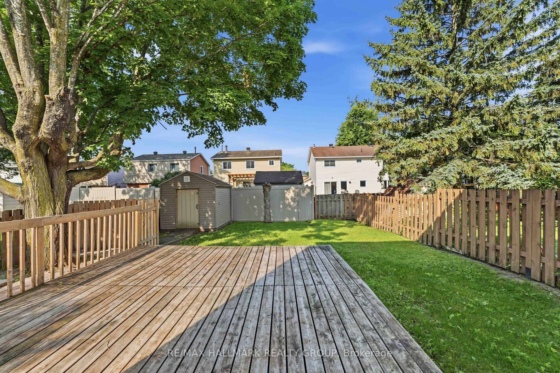 Photo 35 of 1093 St-Emmanuel Terrace, Ottawa, Convent Glen North — HOMEH