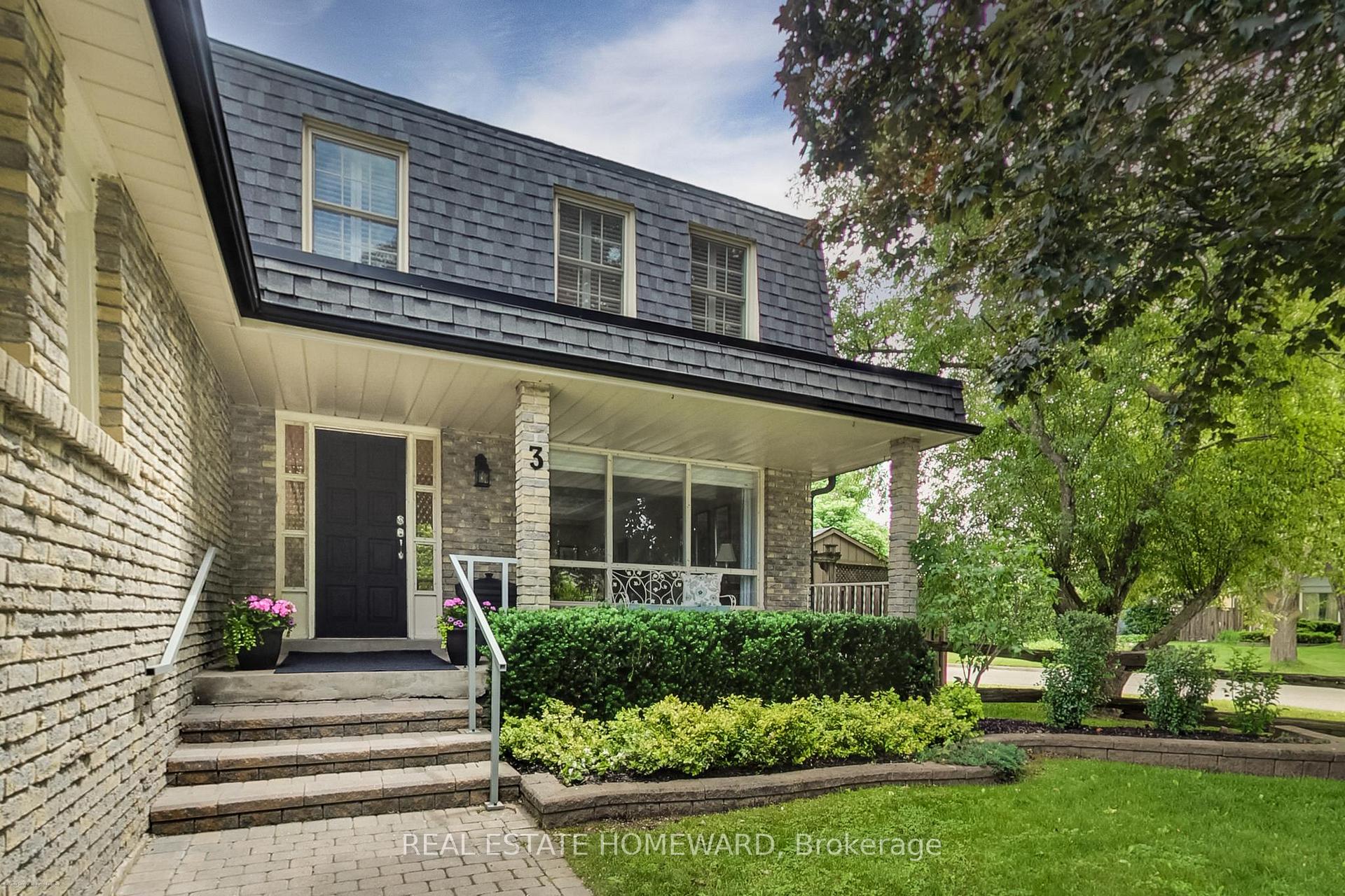 Photo 5 of 3 Emmeloord Crescent, Markham, Unionville — HOMEH
