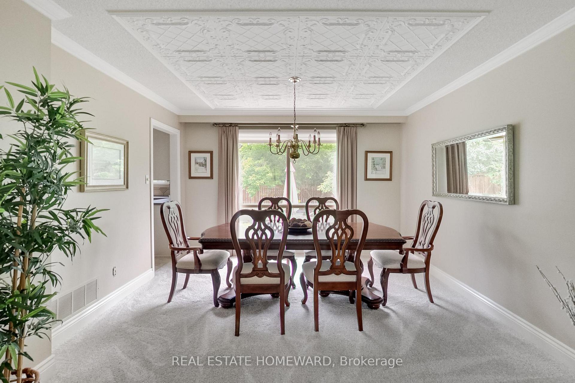 Photo 13 of 3 Emmeloord Crescent, Markham, Unionville — HOMEH