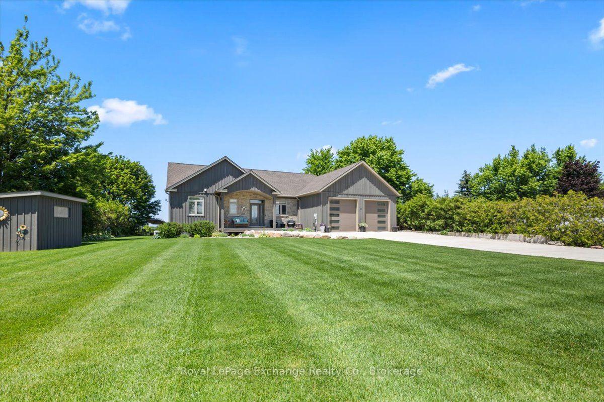 Photo 2 of 810 Lake Range Drive, Huron-Kinloss — HOMEH