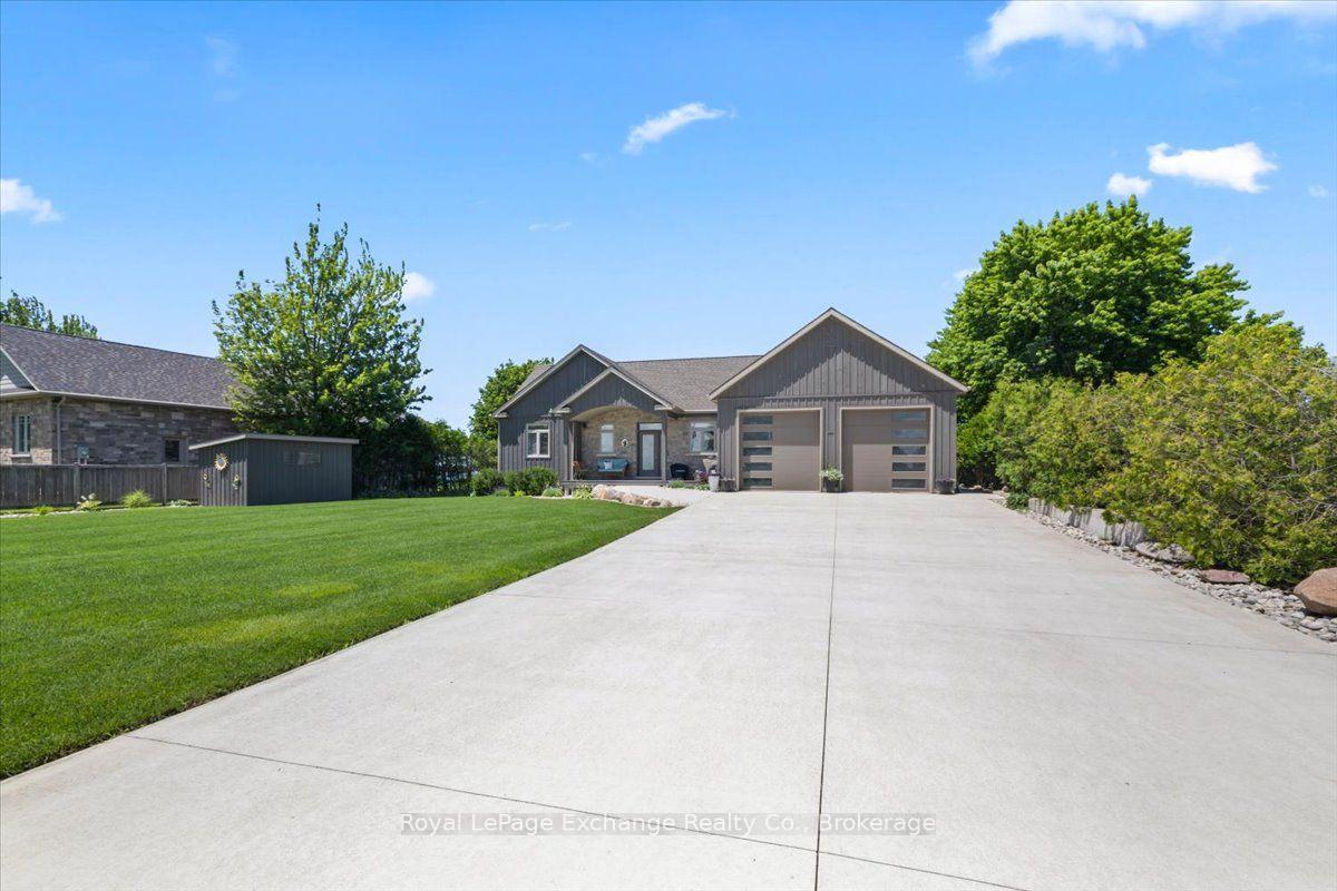 Photo 6 of 810 Lake Range Drive, Huron-Kinloss — HOMEH