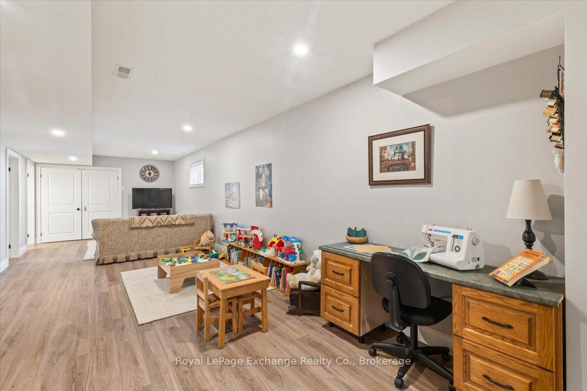 Photo 26 of 810 Lake Range Drive, Huron-Kinloss — HOMEH