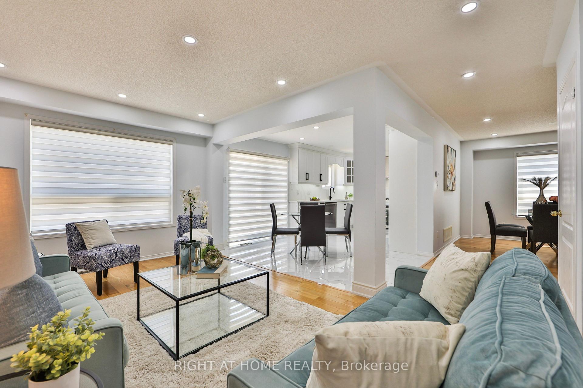 Photo 17 of 3 Silverbell Court, Brampton, Fletcher's Meadow — HOMEH