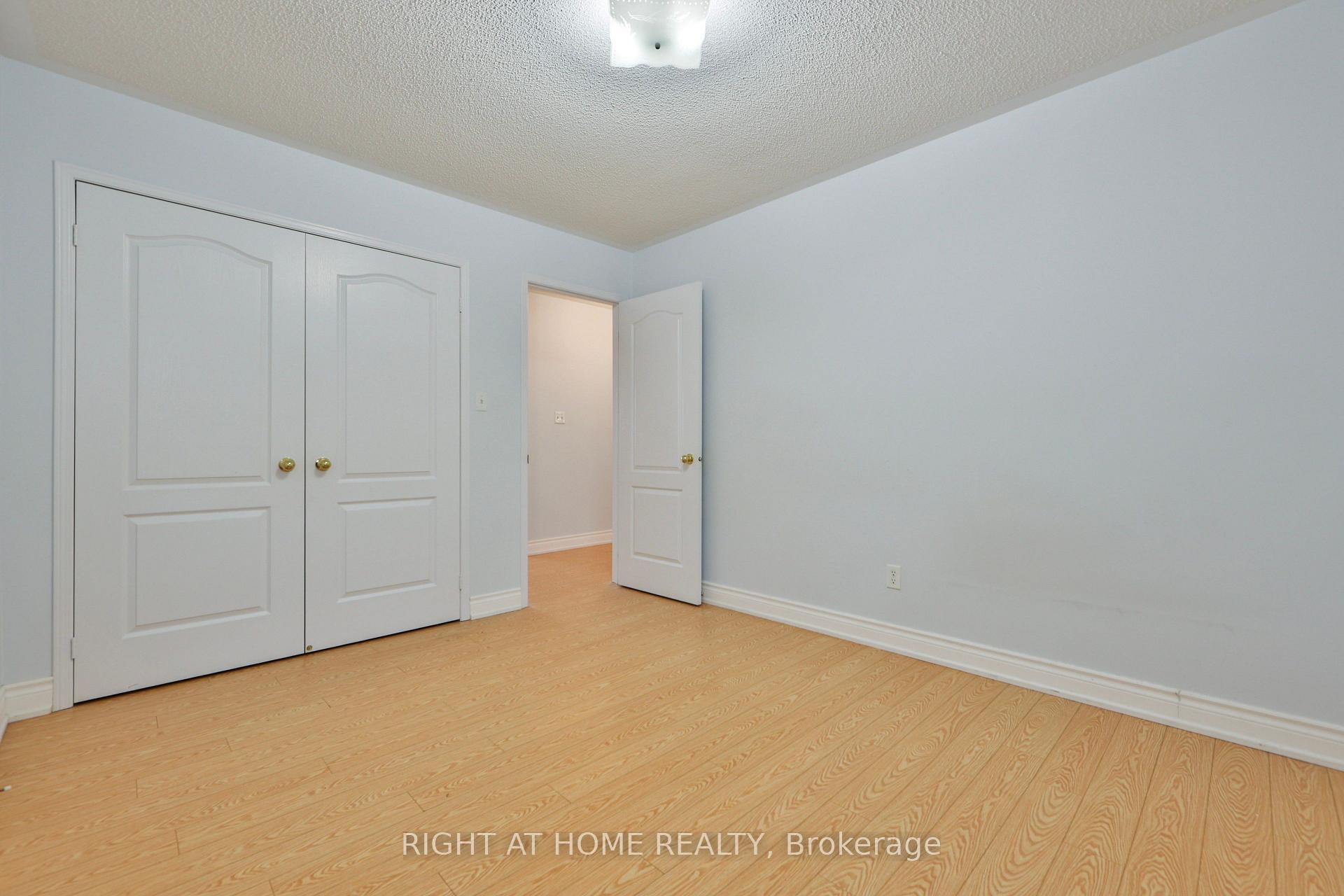 Photo 26 of 3 Silverbell Court, Brampton, Fletcher's Meadow — HOMEH