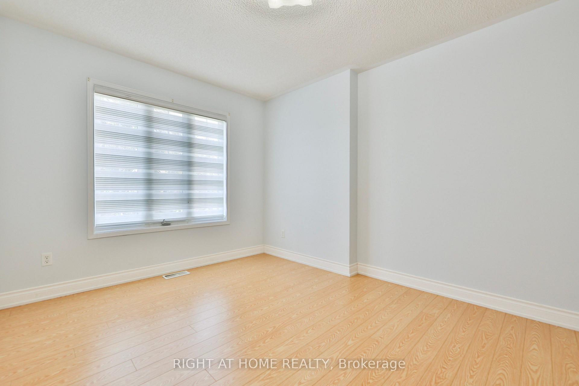 Photo 31 of 3 Silverbell Court, Brampton, Fletcher's Meadow — HOMEH