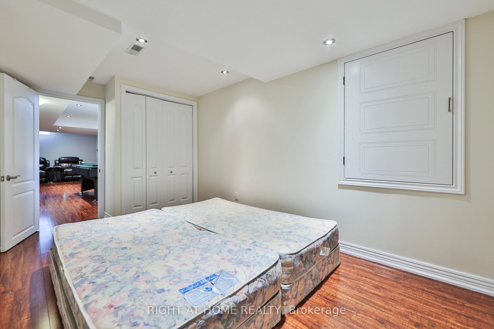 Photo 41 of 3 Silverbell Court, Brampton, Fletcher's Meadow — HOMEH