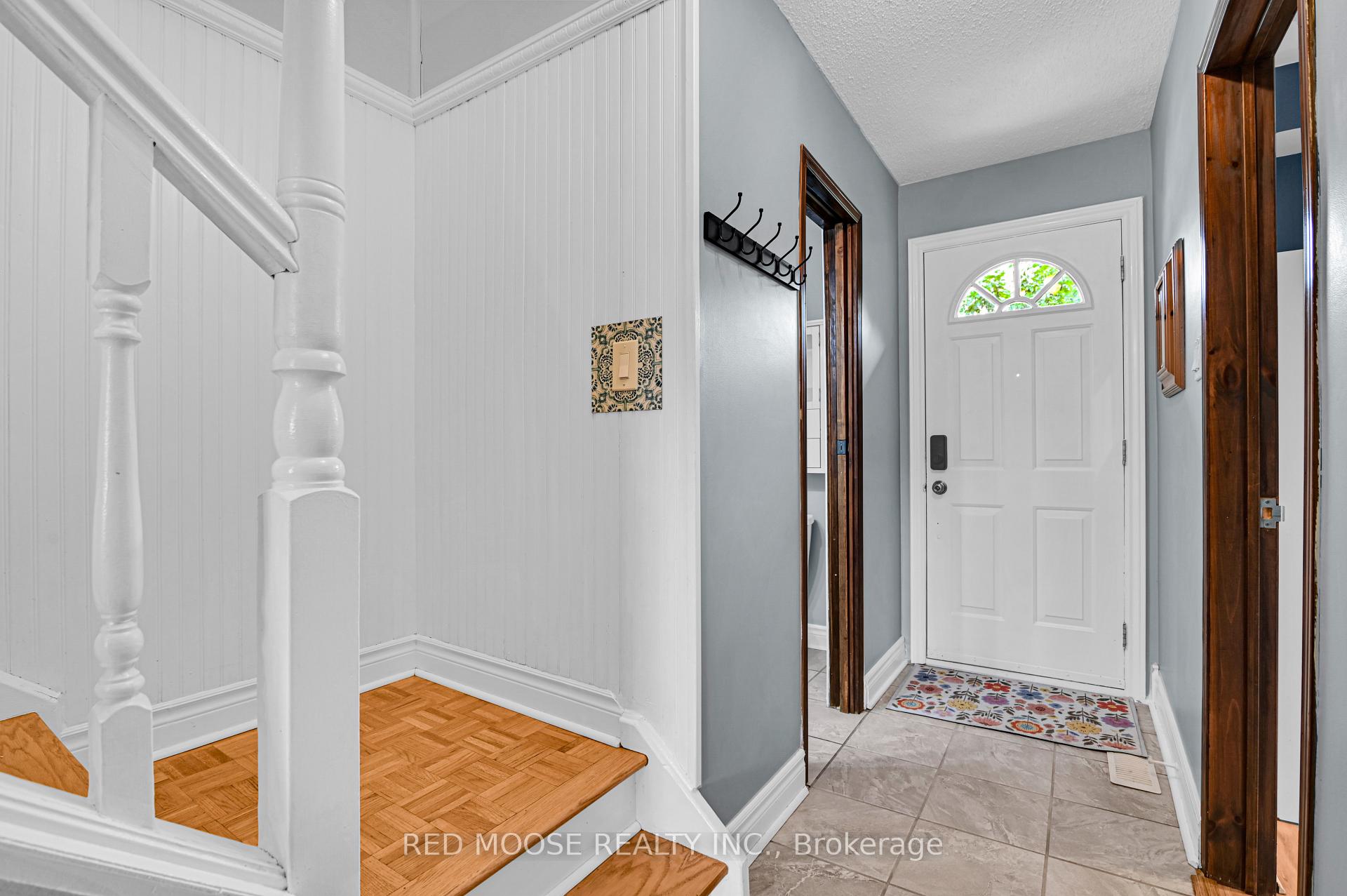 Photo 3 of 67 Valewood Crescent, Ottawa, Blackburn Hamlet — HOMEH