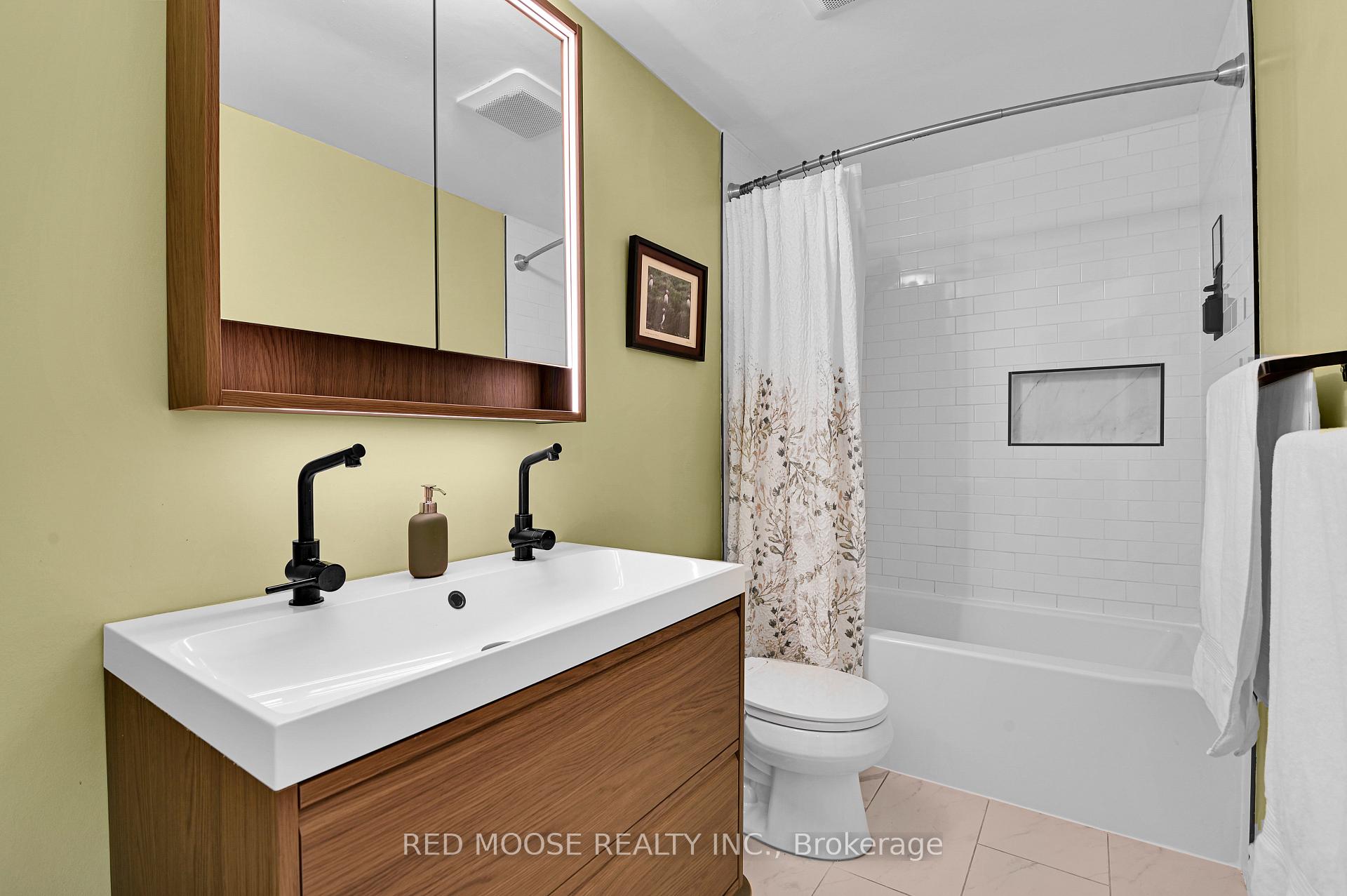 Photo 21 of 67 Valewood Crescent, Ottawa, Blackburn Hamlet — HOMEH