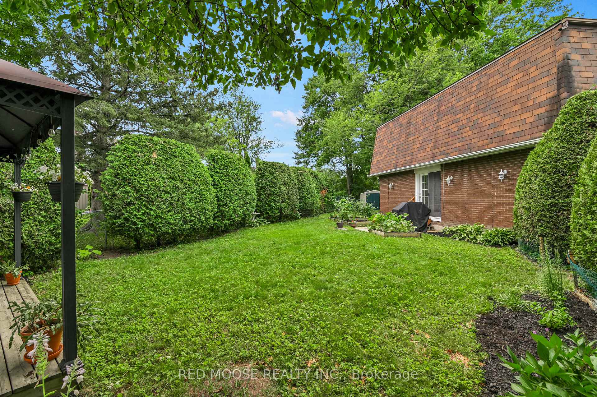 Photo 34 of 67 Valewood Crescent, Ottawa, Blackburn Hamlet — HOMEH