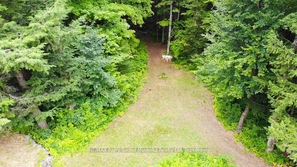 Photo 9 of 335 Centre Road, McKellar — HOMEH