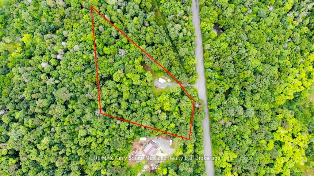 Photo 14 of 335 Centre Road, McKellar — HOMEH