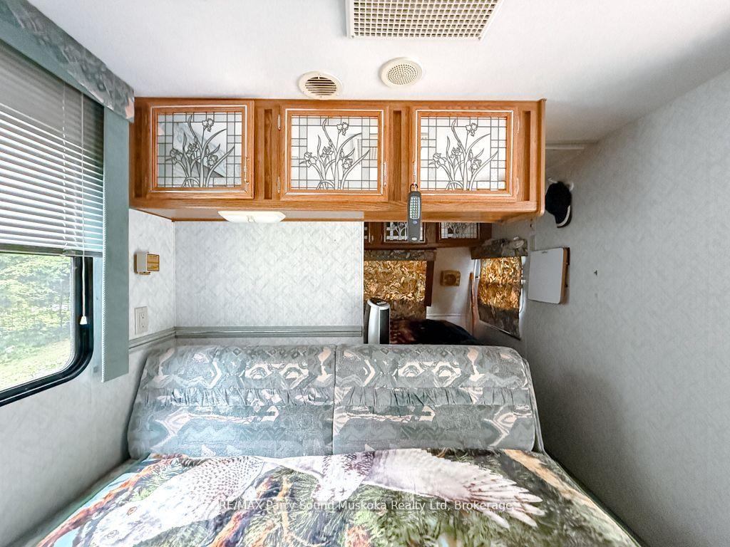 Photo 17 of 335 Centre Road, McKellar — HOMEH