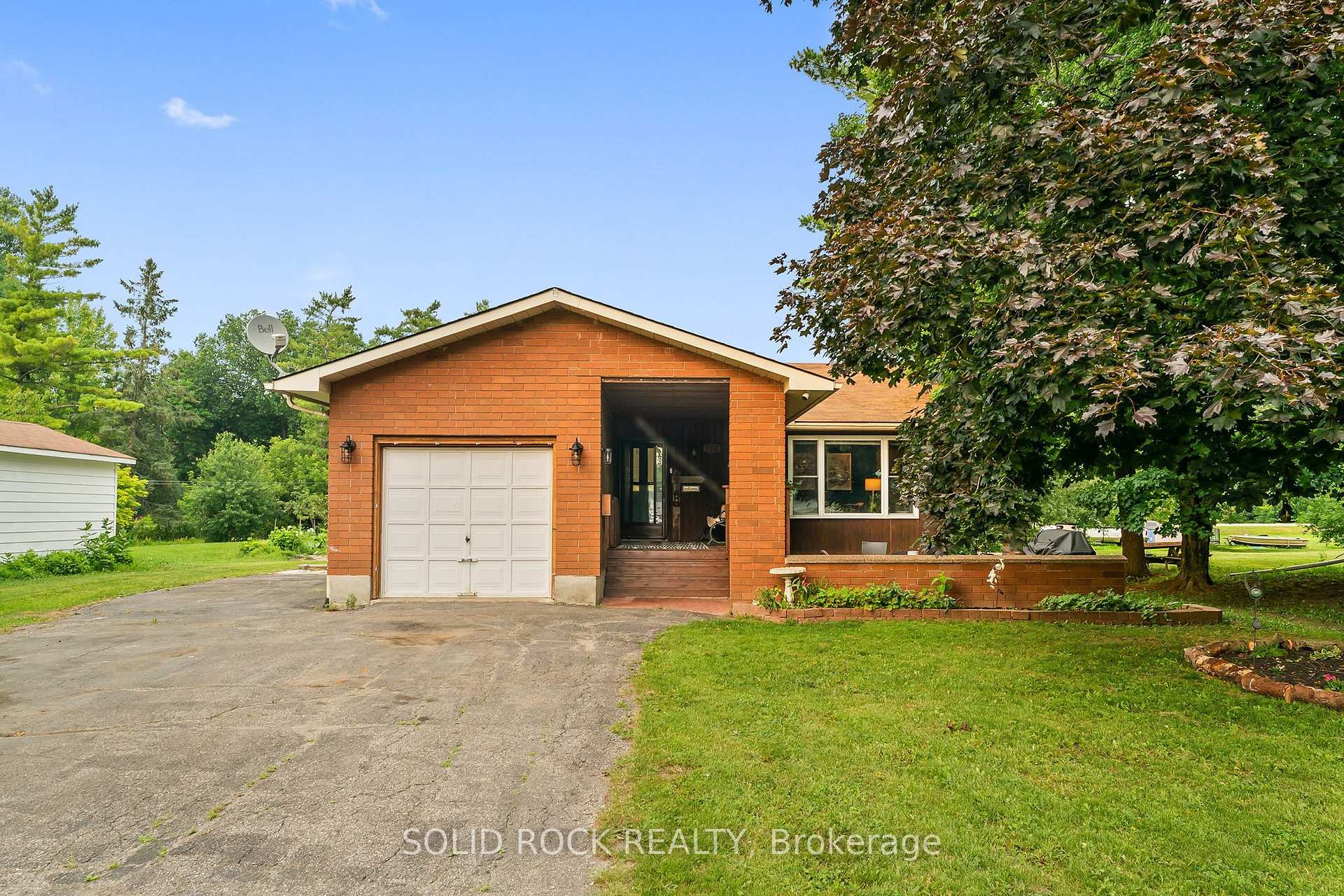 Photo 1 of 112 Kedey Street, Ottawa, Fitzroy — HOMEH