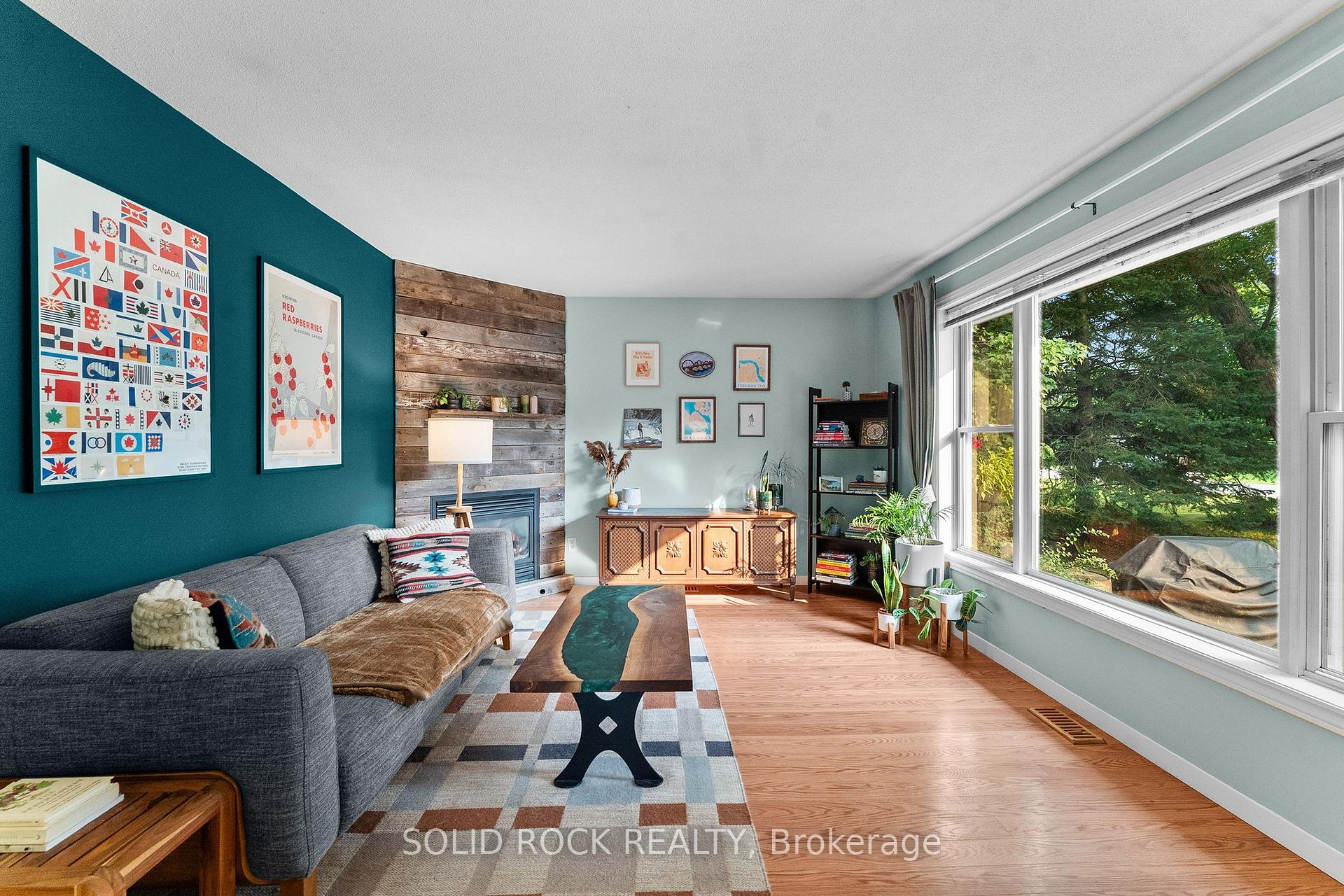 Photo 9 of 112 Kedey Street, Ottawa, Fitzroy — HOMEH